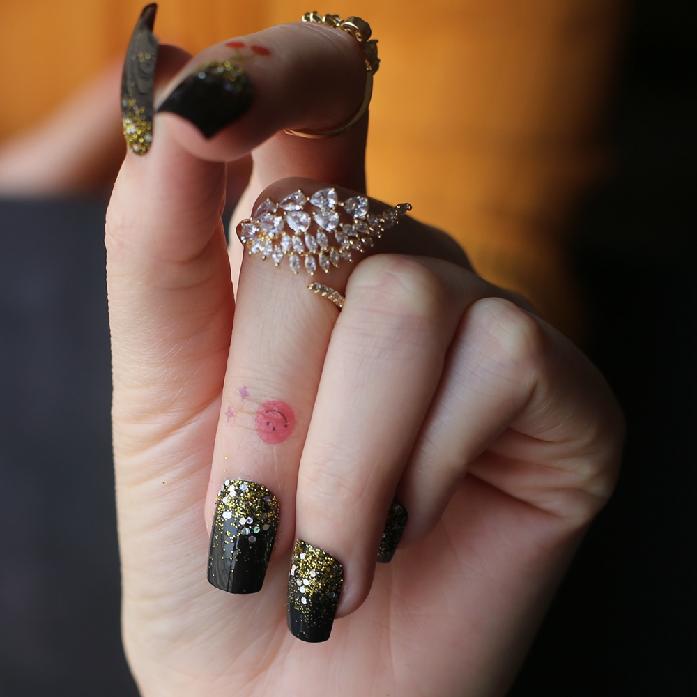 Накладные ногти Омбре Блеск Че – обзор и цена Nail Art Ombre Glitter